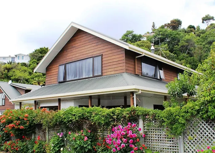 Annick House Bed And Breakfast Nelson