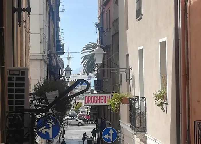 Bed and Breakfast B.House Cagliari