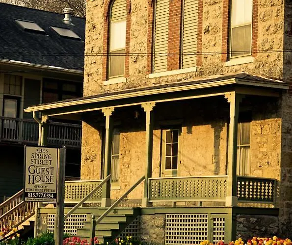 Abe'S Spring Street Guest House Galena
