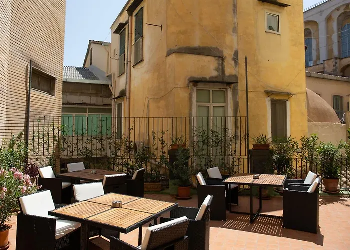 The Duomo House By House In Naples Bed & Breakfast