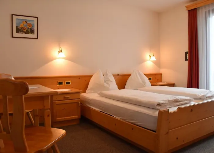 Bed and Breakfast Garni Haus Tyrol Corvara In Badia