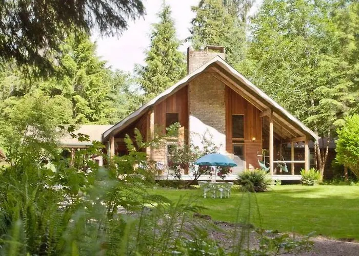 Manitou Lodge Forks