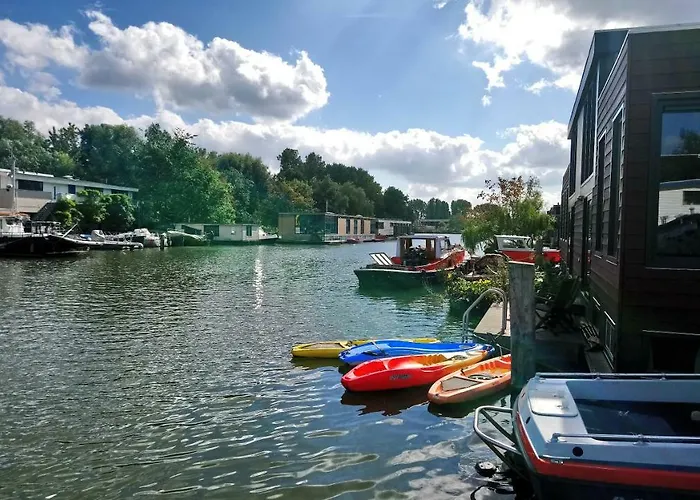 Hotel Houseboat Vliegenbos Amsterdam