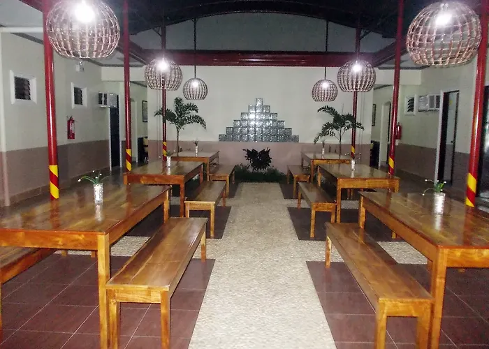 Alpha'S Place Bed And Breakfast Puerto Princesa