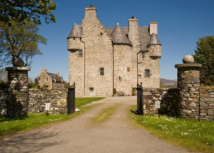 Bed and BreakfastBarcaldine Castle