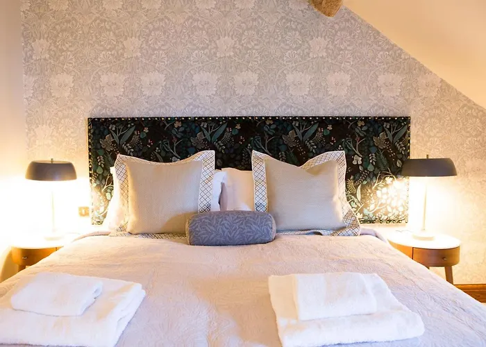 The Legh Arms Prestbury Bed & Breakfast Macclesfield