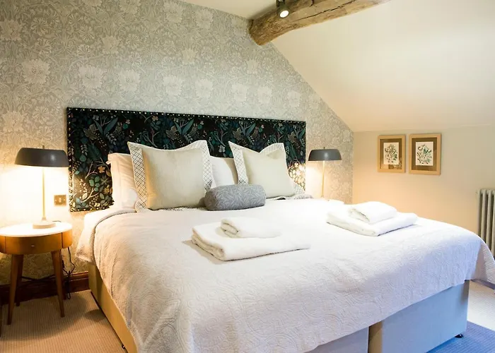 The Legh Arms Prestbury Bed & Breakfast Macclesfield