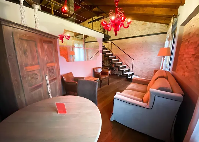 Rosso Charm B&B Venezia