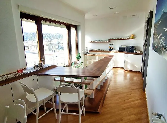 Rosso Di Sera Naples