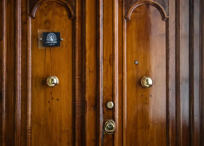 Bed and Breakfast La Lepre Napoli